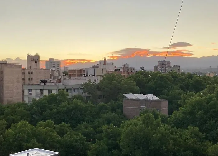 Hermoso Y Comodo Dpto. Microcentro Mza C/ Cochera